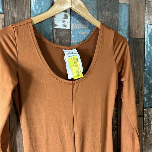 Medium 8/10 copper Halloween jumper - Picture 4 of 13